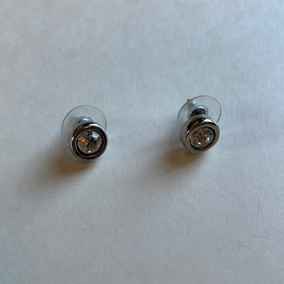 Elegant Silver Stud Earrings with Faux Diamonds - Picture 1 of 4